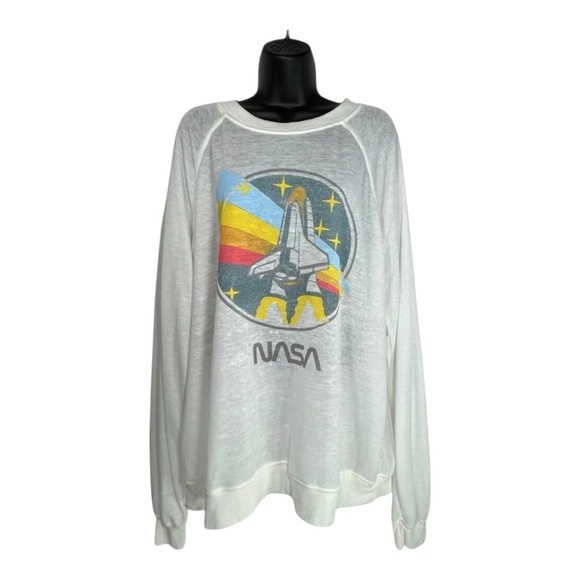 RECYCLED KARMA NASA
Oversized Sweatshirt Sz M
Graphic Sheer Cotton Rayon
Blend - Picture 3 of 6
